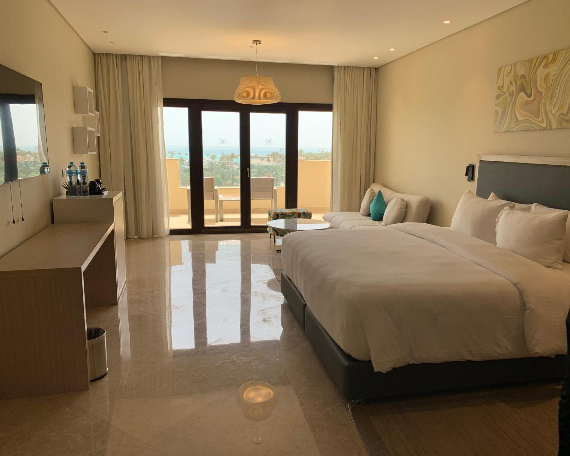 Steigenberger Aldau Beach Hotel Hurghada Esterno foto A room at the hotel