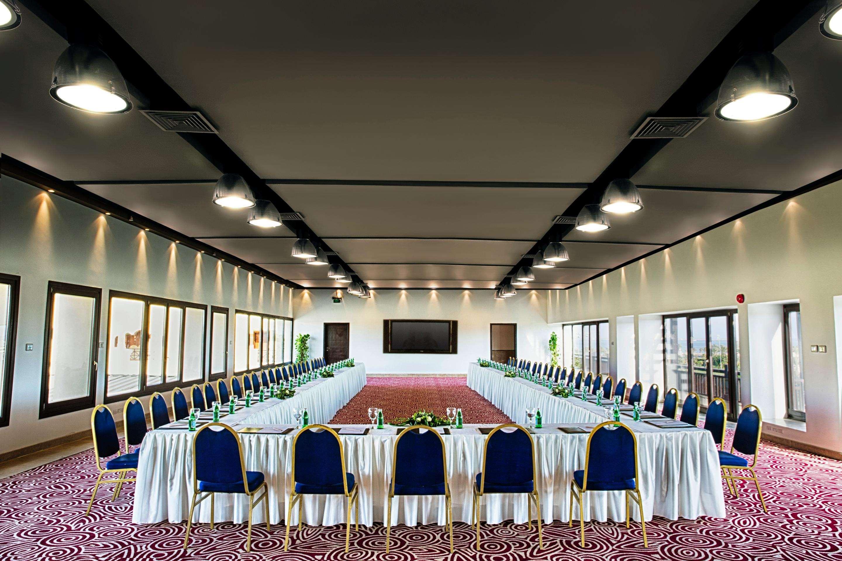 Steigenberger Aldau Beach Hotel Hurghada Esterno foto The U-shaped layout
