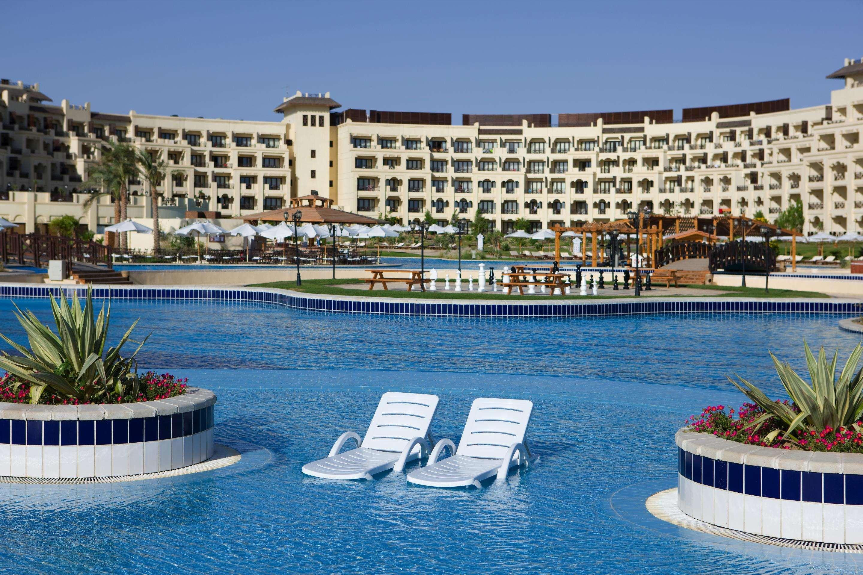 Steigenberger Aldau Beach Hotel Hurghada Esterno foto The resort's main pool