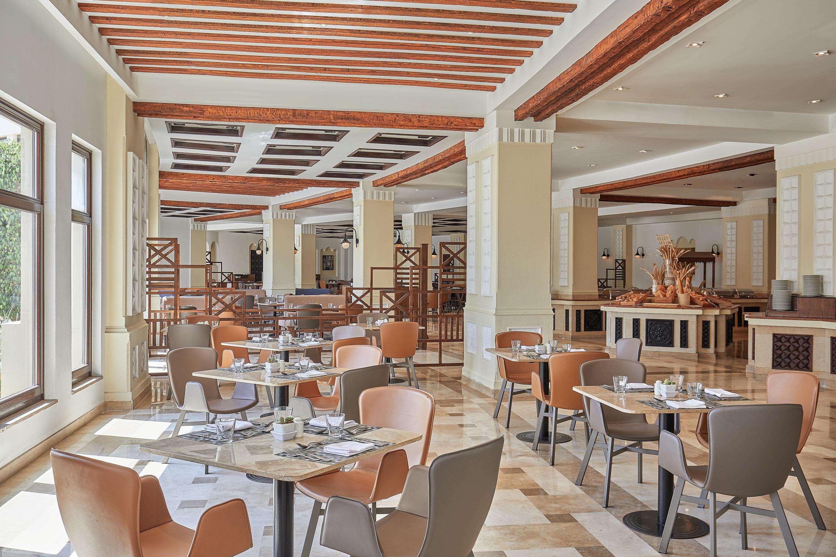 Steigenberger Aldau Beach Hotel Hurghada Esterno foto The restaurant