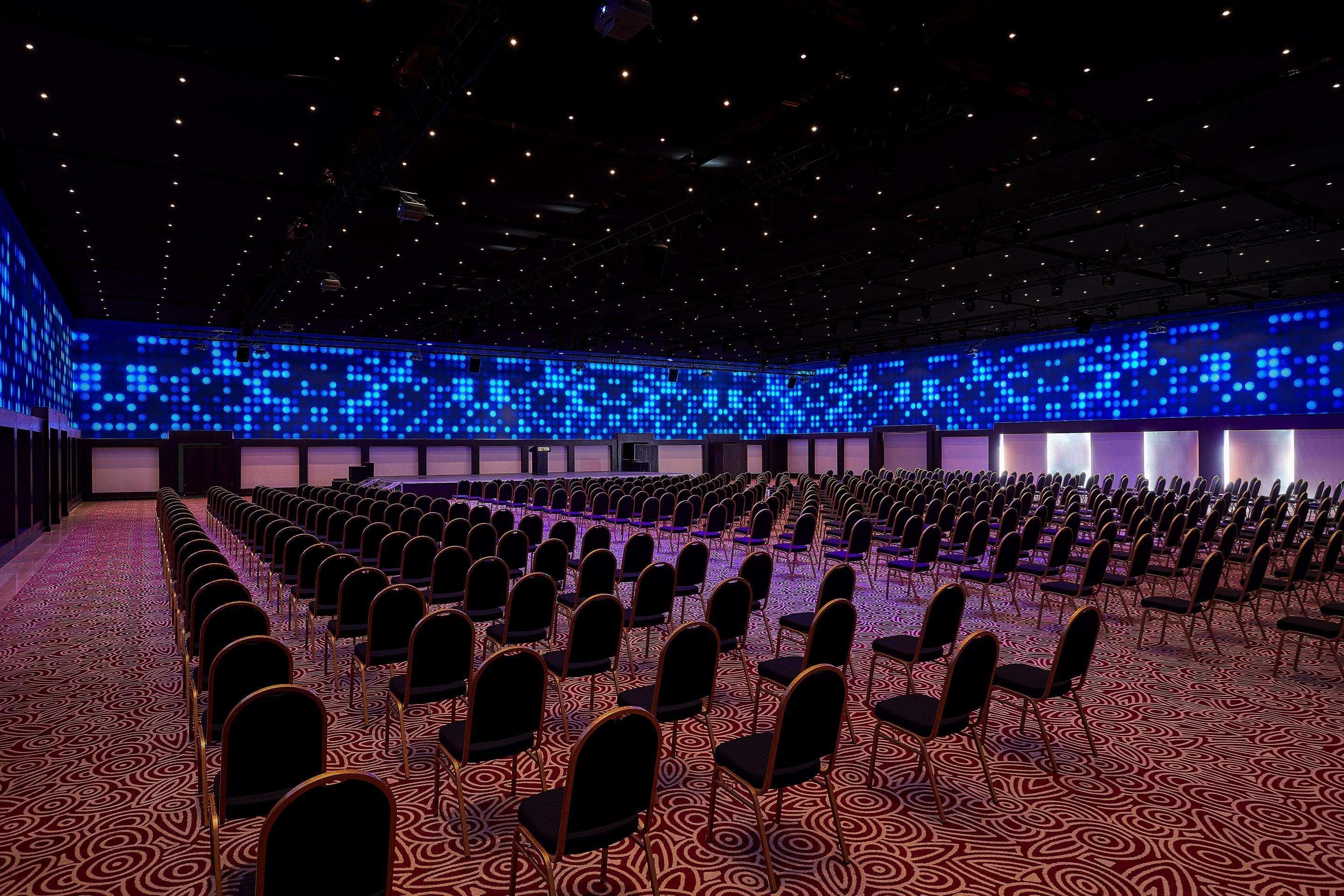 Steigenberger Aldau Beach Hotel Hurghada Esterno foto The International Conference Centre