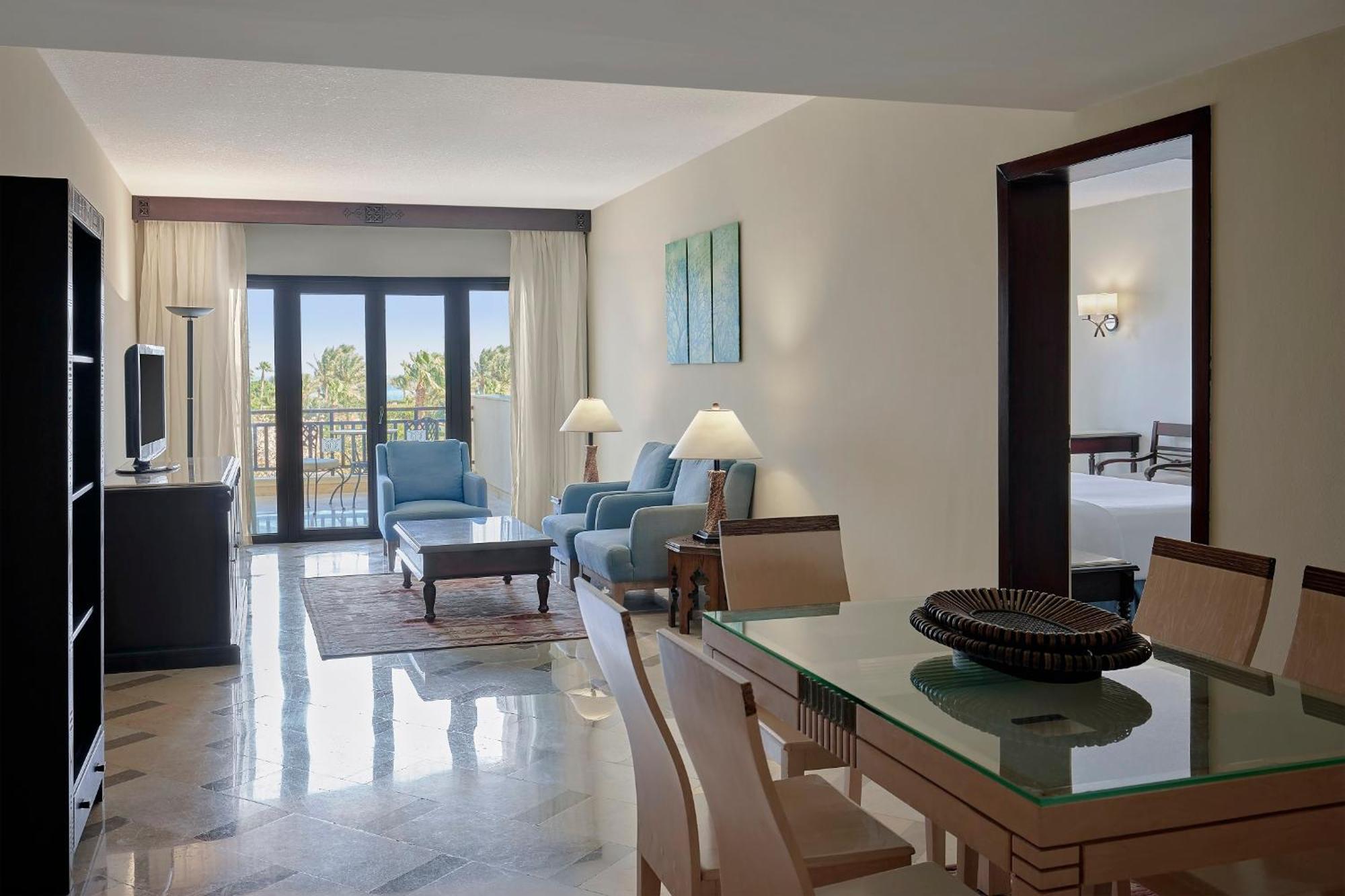 Steigenberger Aldau Beach Hotel Hurghada Esterno foto A suite at the Hilton Sharm El Sheikh