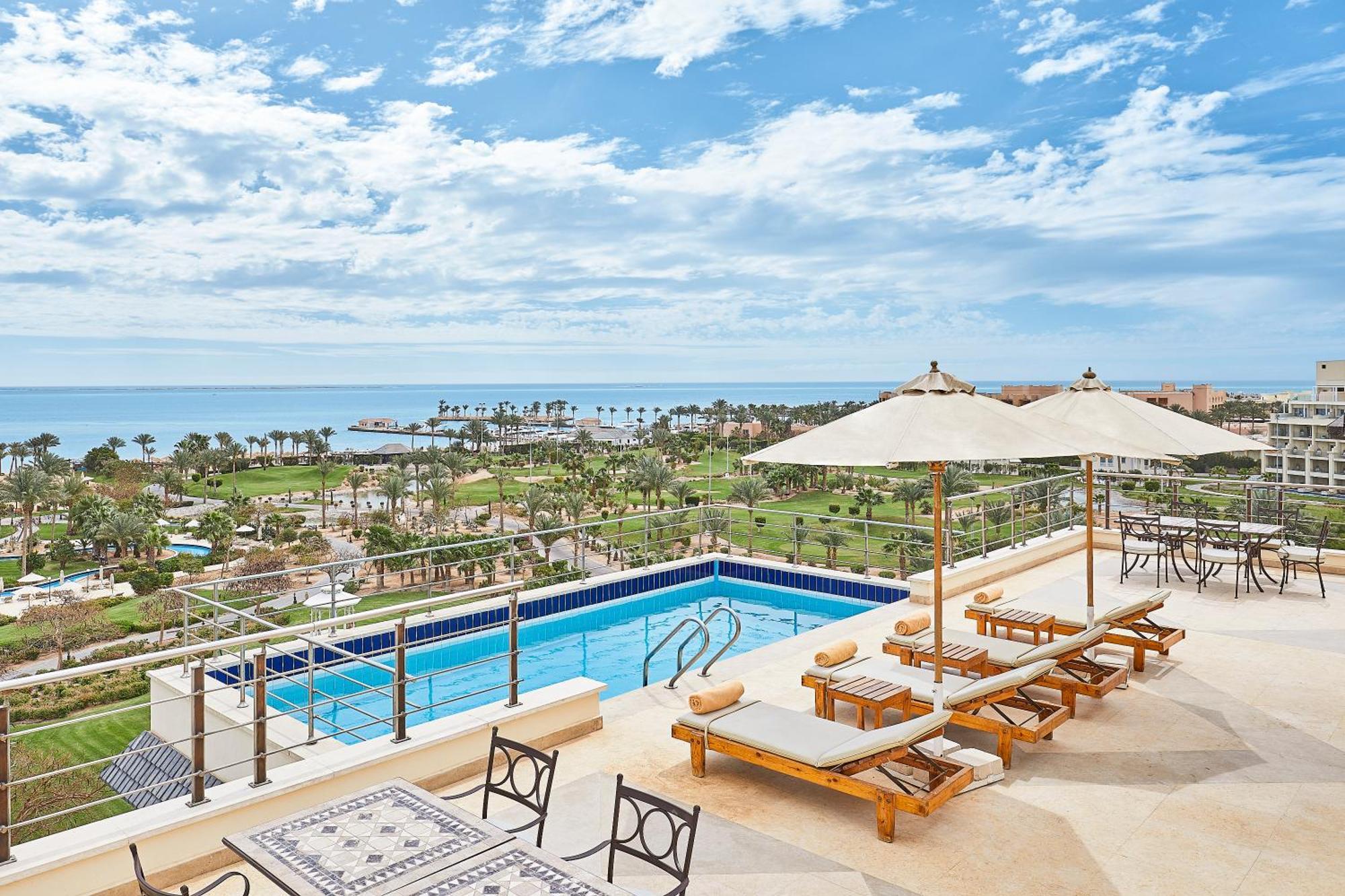 Steigenberger Aldau Beach Hotel Hurghada Esterno foto Rooftop pool at the Westin La Paloma
